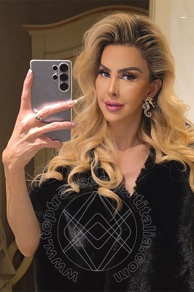 Foto selfie 1 di Mina transexescort Legnano