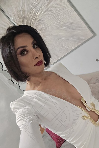 Foto selfie 1 di Nara transexescort Marina Di Montemarciano