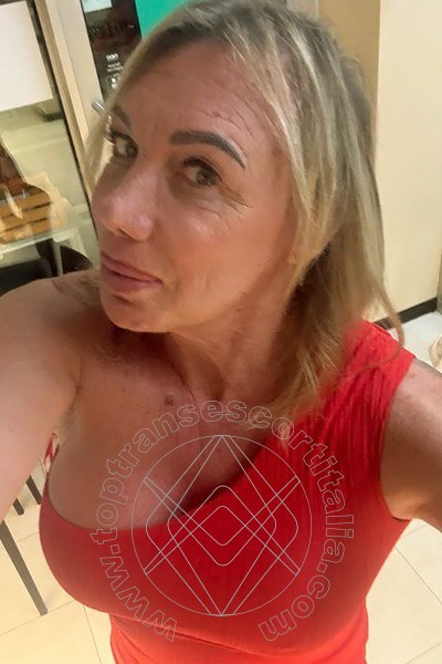 Foto selfie 2 di Monica E' Monica transexescort Riccione