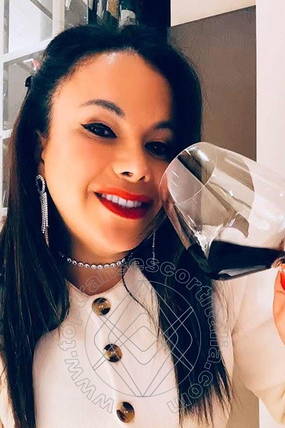 Foto selfie 28 di Elena transexescort Lignano Sabbiadoro