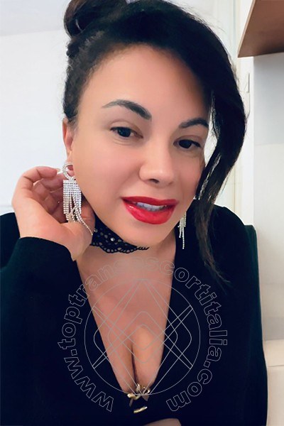 Foto selfie 17 di Elena transexescort Lignano Sabbiadoro