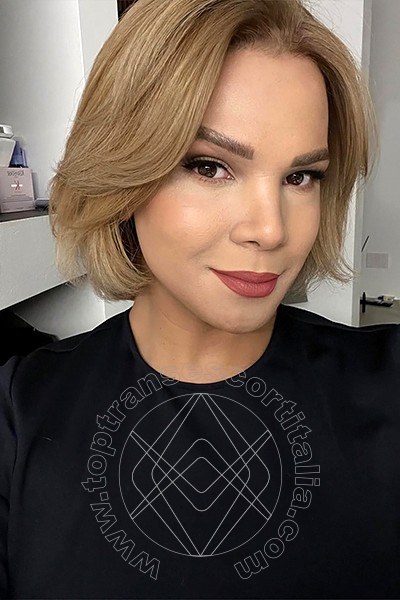Foto selfie 2 di Anna Bertolli transexescort Gallarate
