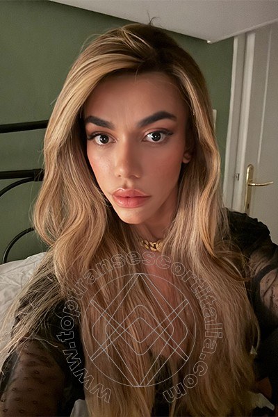Foto selfie 5 di Rafaella Menicucci Xxl transexescort Napoli