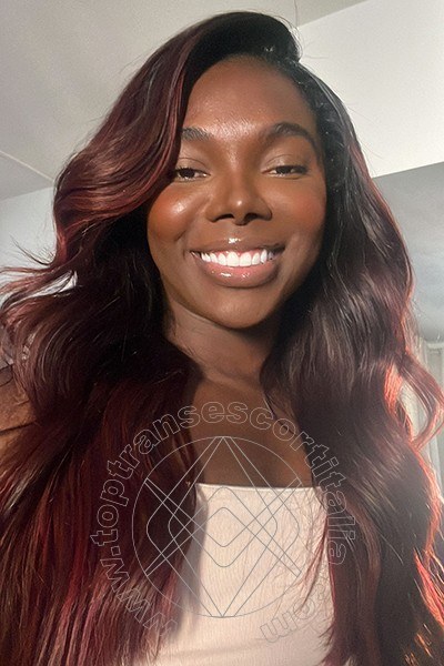 Foto selfie 4 di Safira Sant'z transexescort Alba Adriatica