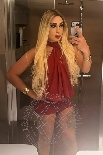 Foto selfie 1 di Lara mendez transexescort Nicosia