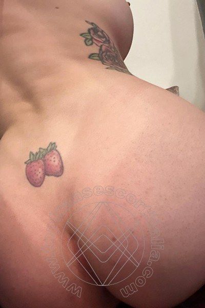 Foto selfie hot di Gabriella Gandini La Dea transexescort Bologna