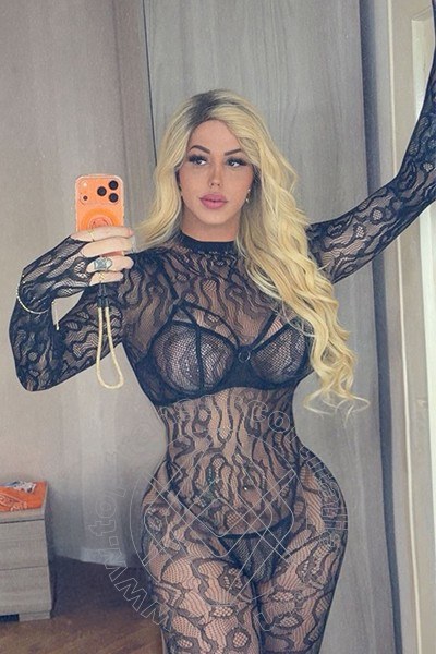 Foto selfie 3 di Yara rios transexescort Napoli