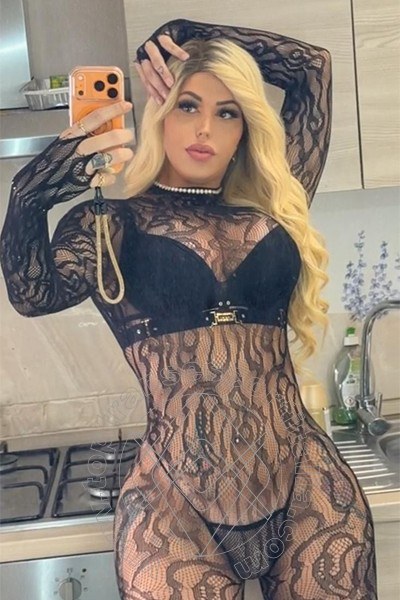 Foto selfie 2 di Yara rios transexescort Napoli