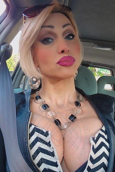 Foto selfie 54 di Regina Audrey Italiana transexescort Monza
