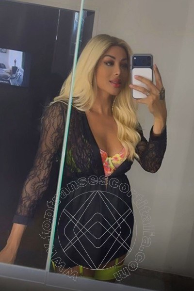 Foto selfie di Camilla Brazil transexescort Roma