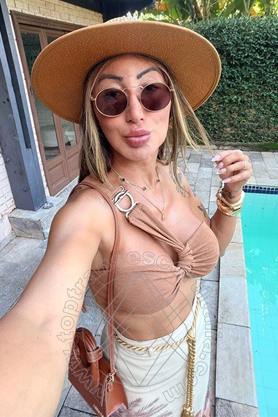 Foto selfie 15 di Raphaela Martins Pornostar transexescort Savona