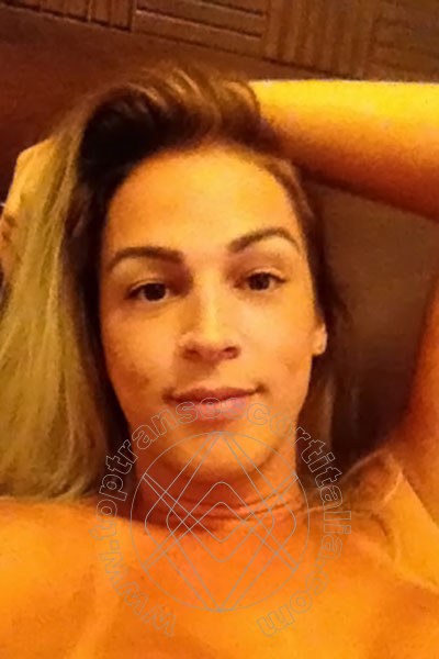 Foto selfie 16 di Dany de Castro Pornostar transexescort Treviso
