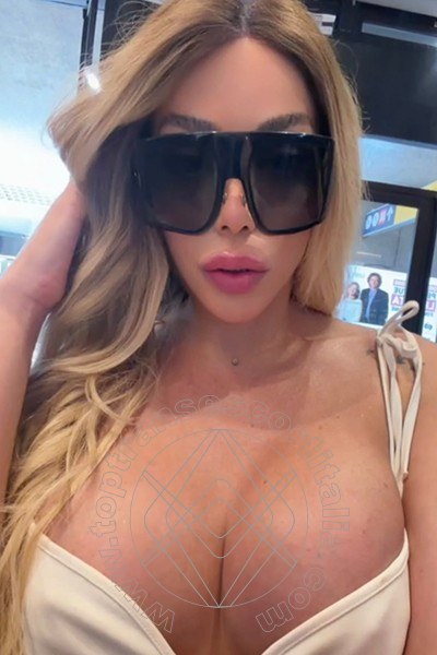 Foto selfie 6 di Ellena Bittencourt transexescort Roma