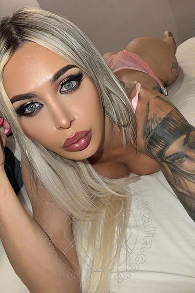 Foto selfie 3 di Rossana Bulgari Italiana transexescort Roma