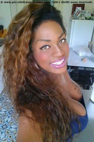 Foto selfie di Shanaya transexescort Vigo